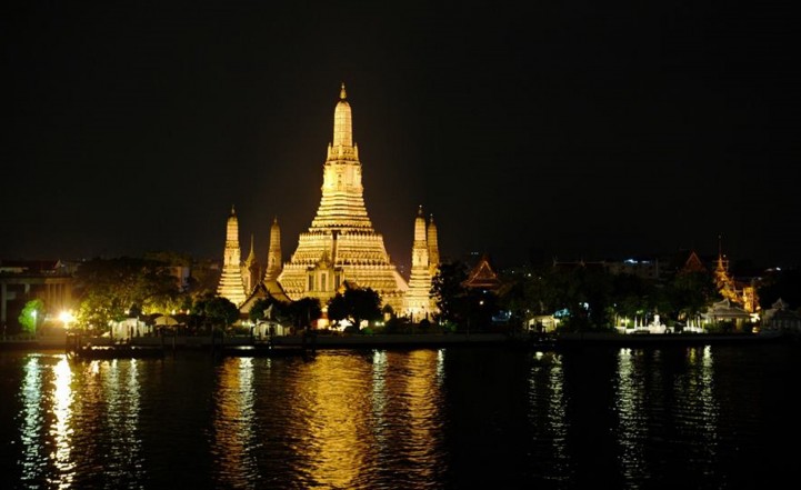 Wat Arun by night in Bangkok