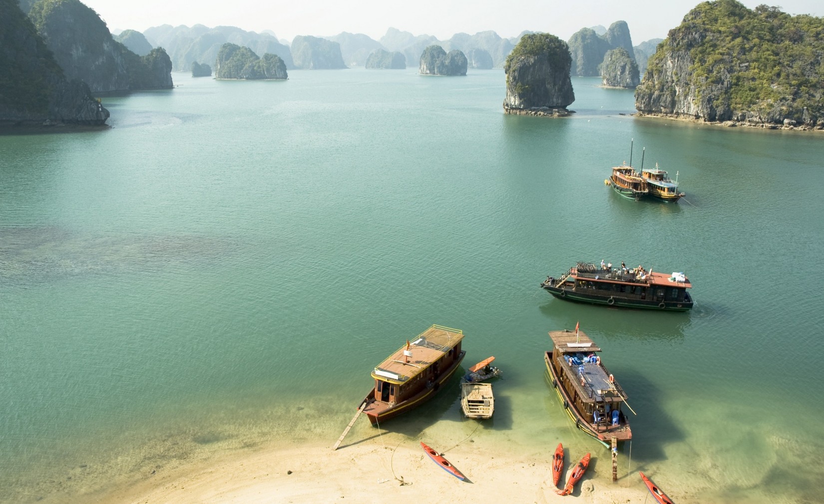 3-halong-bay-webb-1427885086