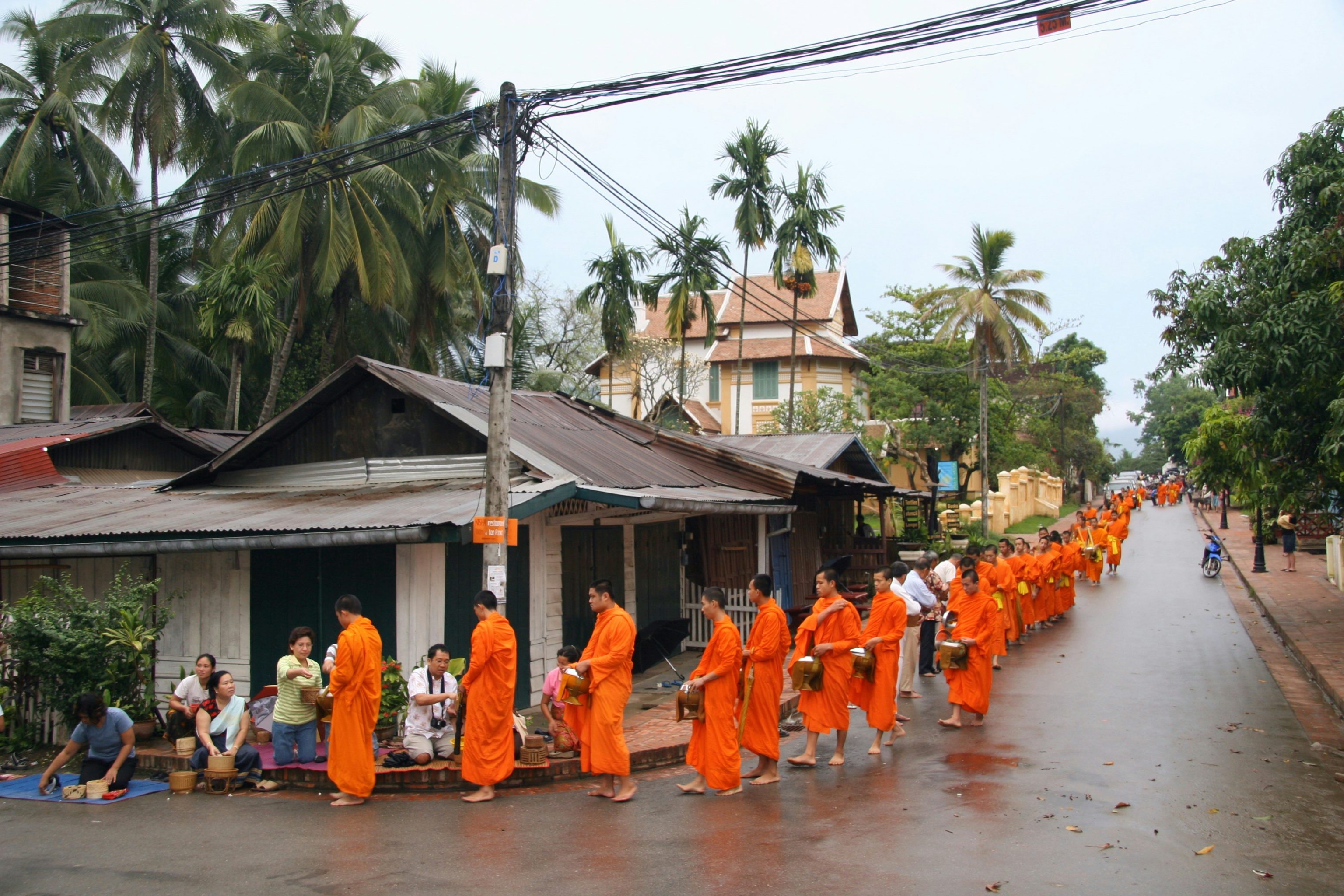 Luang Prabang aalmoes ceremonie