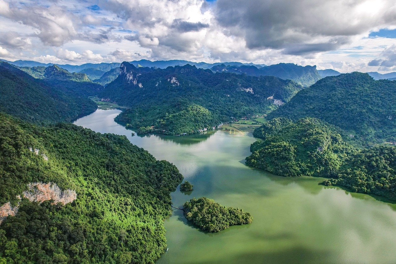 Ba Be Lake Vietnam