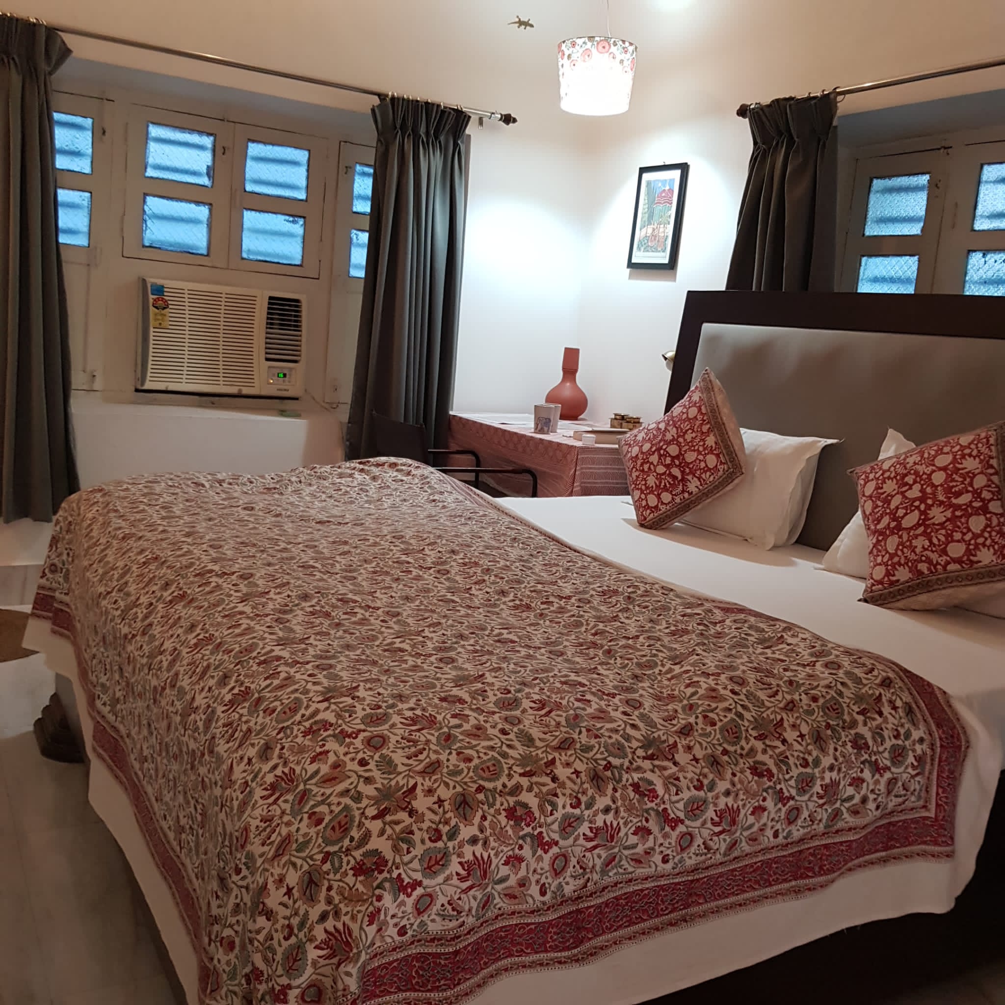 Kamer Ayodhya
