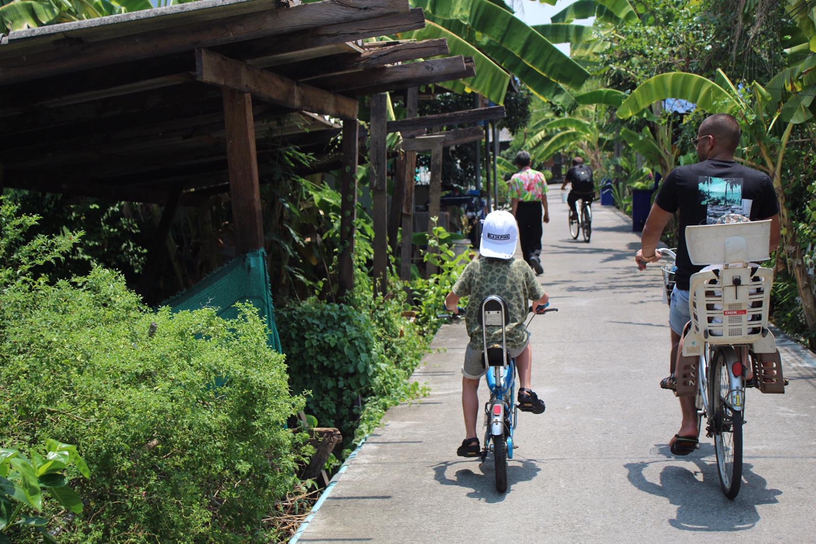 Bangkok-fiets-studiereis-kim-familie