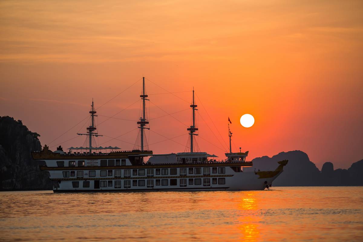 Dragon Legend Cruise