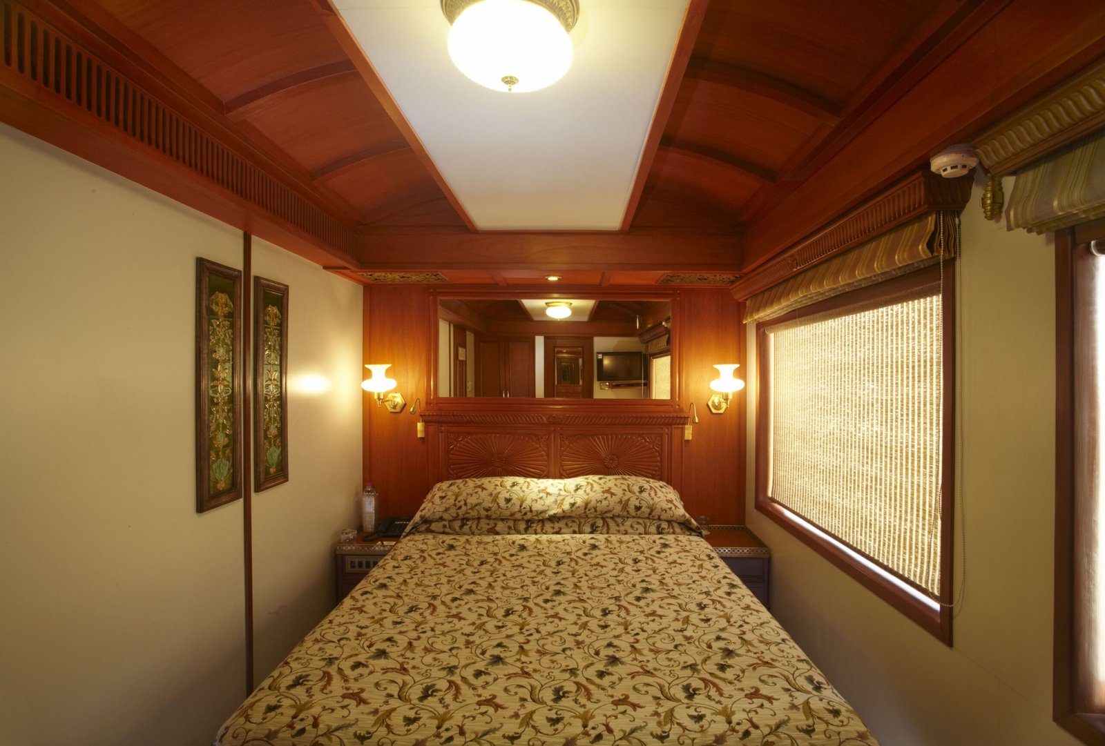 maharaja express room