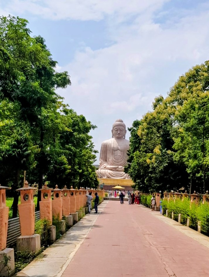 Bodhgaya; treed in de voetsporen van boedddha