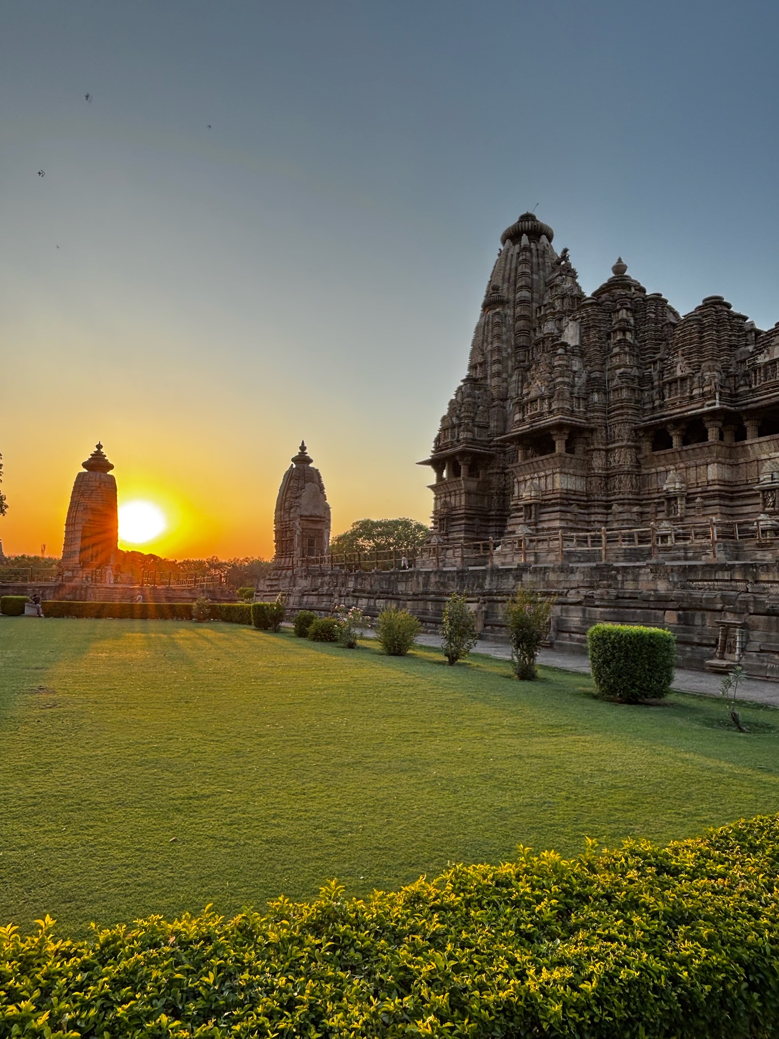 Zonsondergang tempels Khajuraho