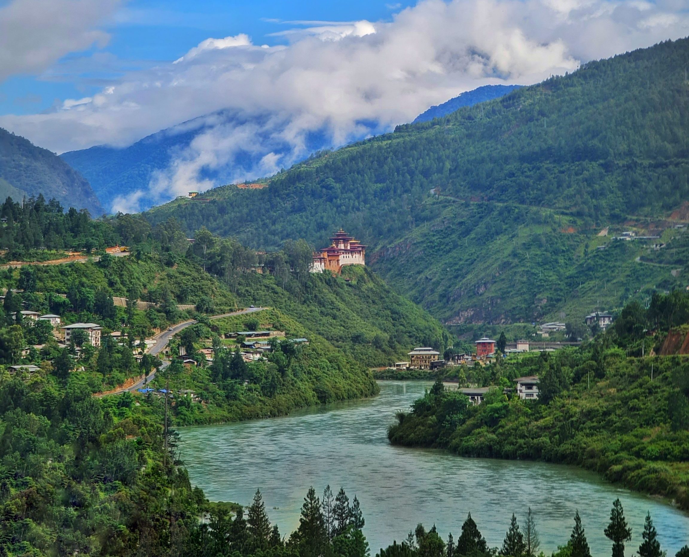 Trashigang Dzong in Oost-Bhutan