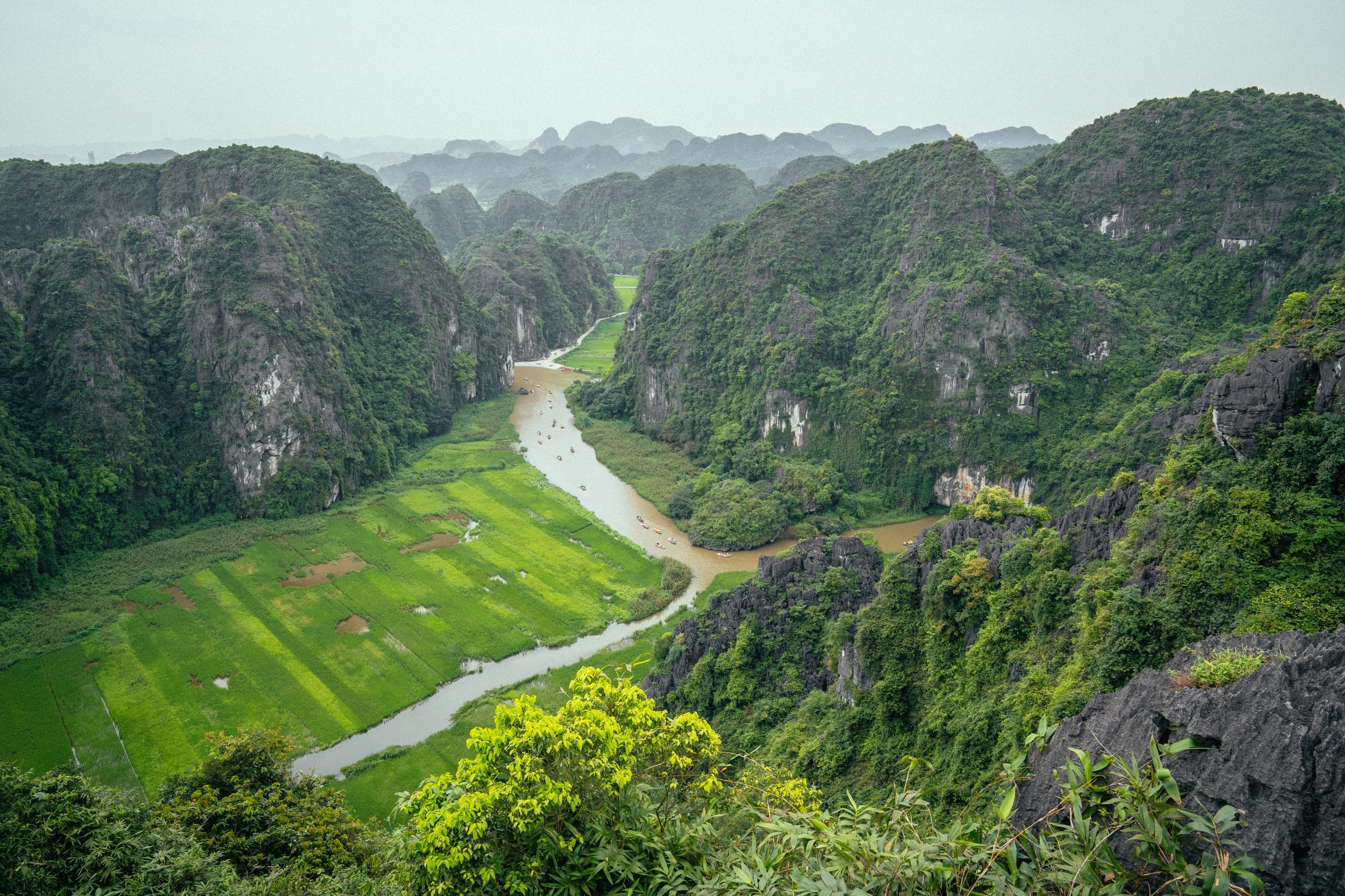 Uitzicht in Ninh Binh vanaf de Mua Cave